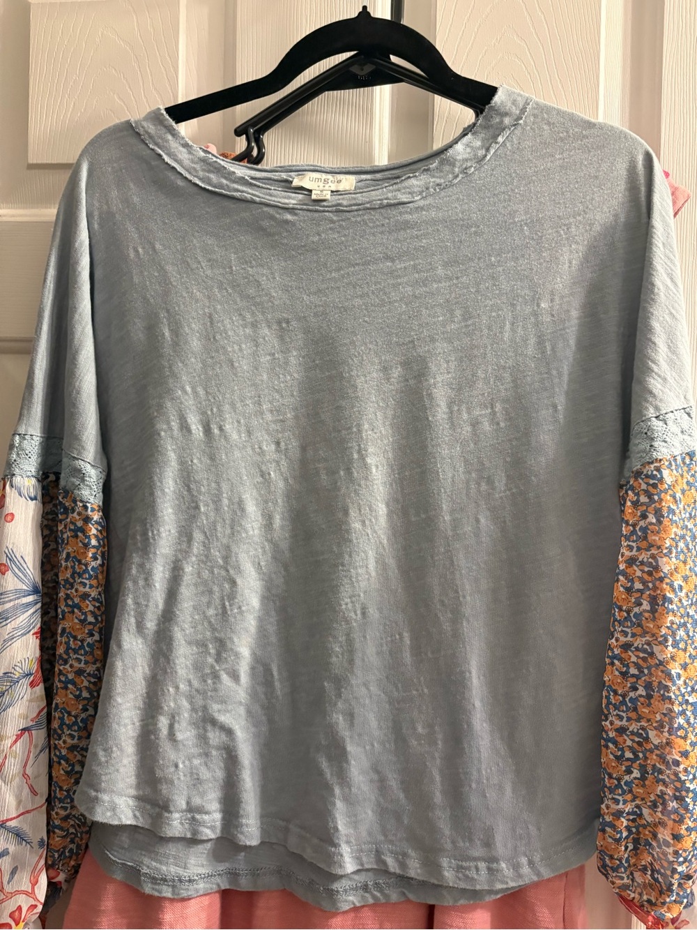 Umgee Light Blue Mixed-Sleeve Women's Top size small